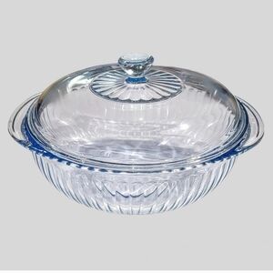 PYREX 2 QUARTER CLEAR GLASS RIBBED SCALOPED CASSEROLE DISH WITH LID